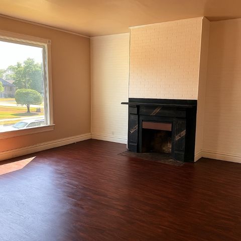 217 E Lincoln Ave, New Castle, PA 16101