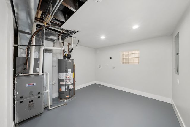 1631 N Parkside Avenue, Chicago, IL 60639