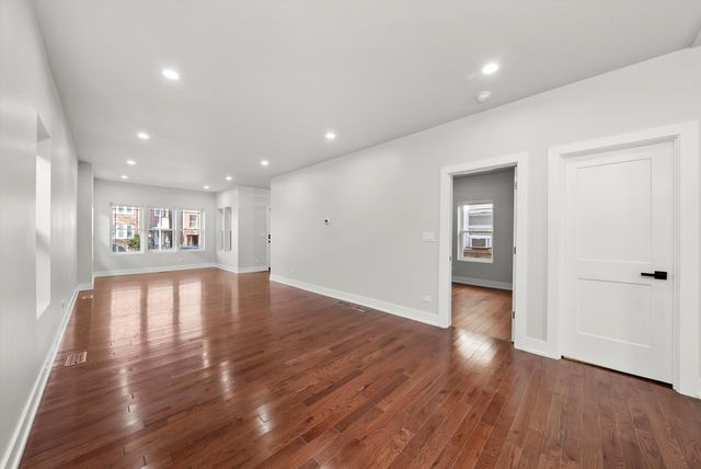 1631 N Parkside Avenue, Chicago, IL 60639