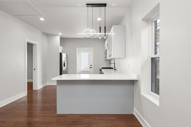 1631 N Parkside Avenue, Chicago, IL 60639