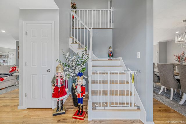 50 Verazzano Avenue, Copiague, NY 11726