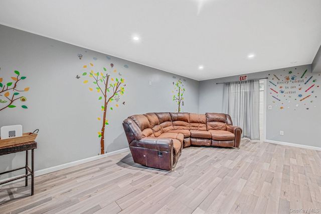 50 Verazzano Avenue, Copiague, NY 11726