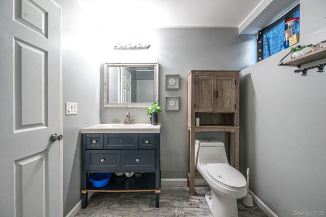 50 Verazzano Avenue, Copiague, NY 11726