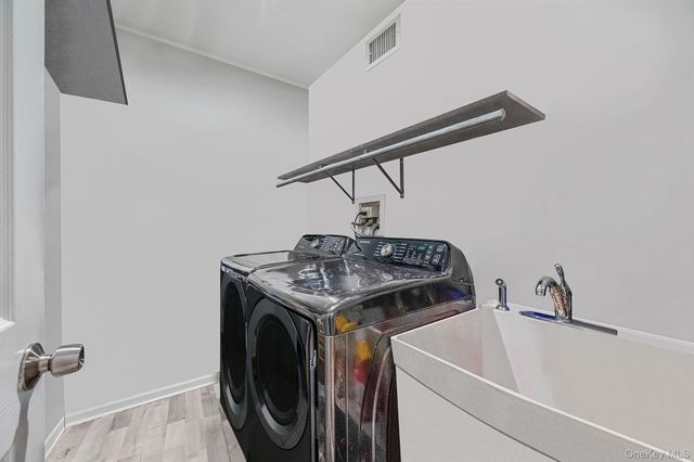 50 Verazzano Avenue, Copiague, NY 11726