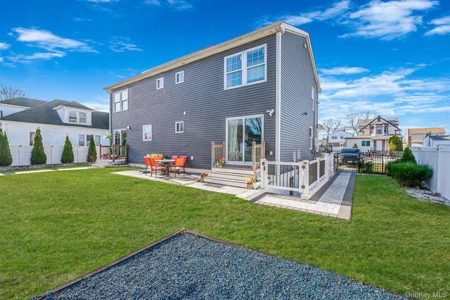 50 Verazzano Avenue, Copiague, NY 11726