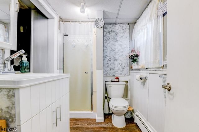 21 Normandy Circle, Hopatcong Boro, NJ 07843