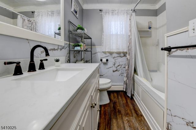 21 Normandy Circle, Hopatcong Boro, NJ 07843