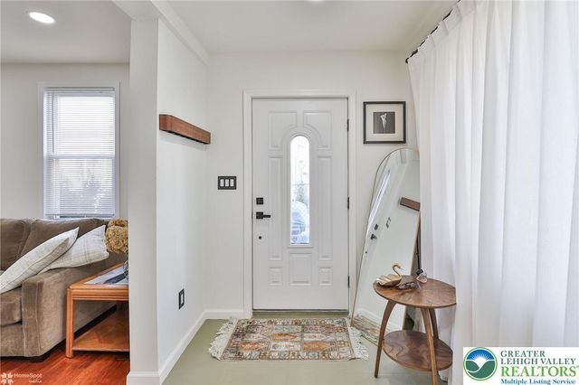 319 Chestnut Street, Slatington Boro, PA 18080