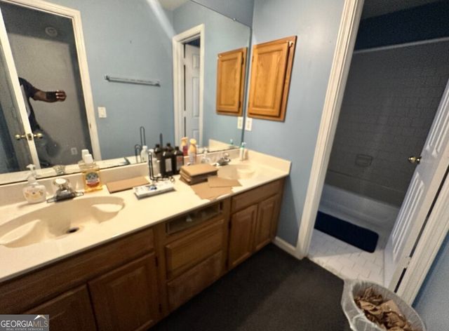 11939 Olmstead Drive, Fayetteville, GA 30215
