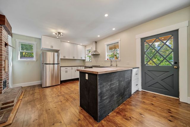 526 Page Road, Bow, NH 03304