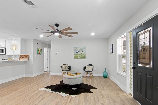 15529 Pine Street, Santa Fe, TX 77517