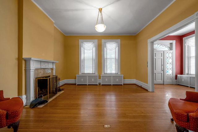 452 W Third Street, Lexington, KY 40508