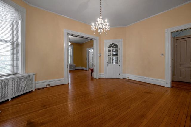 452 W Third Street, Lexington, KY 40508