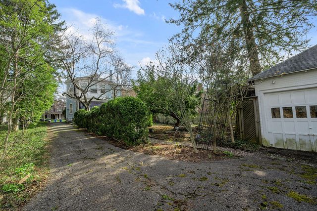 452 W Third Street, Lexington, KY 40508