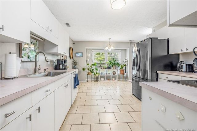 335 Woodberry Circle, Raeford, NC 28376