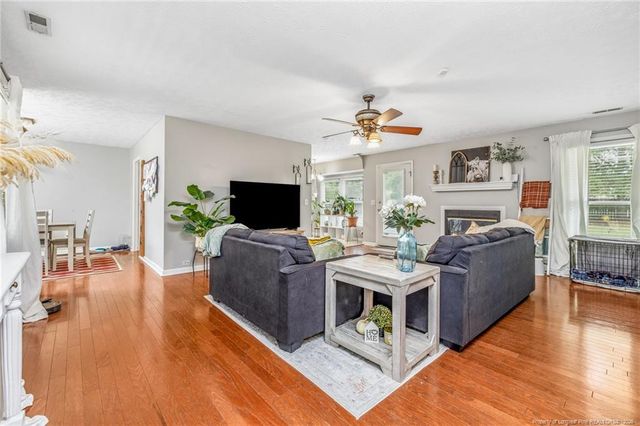 335 Woodberry Circle, Raeford, NC 28376