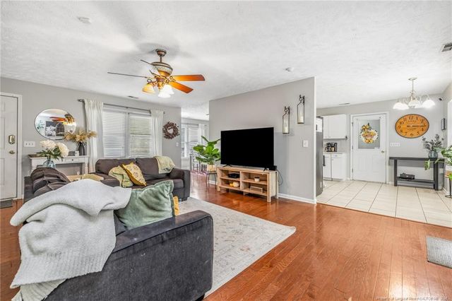 335 Woodberry Circle, Raeford, NC 28376