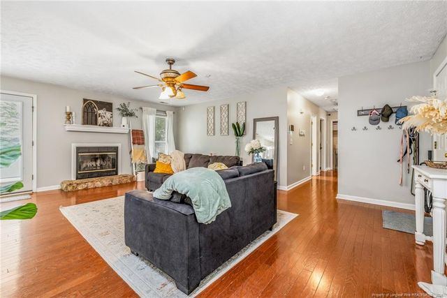 335 Woodberry Circle, Raeford, NC 28376