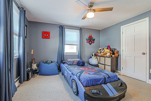 4 Farmer Street, Manchester, NH 03104