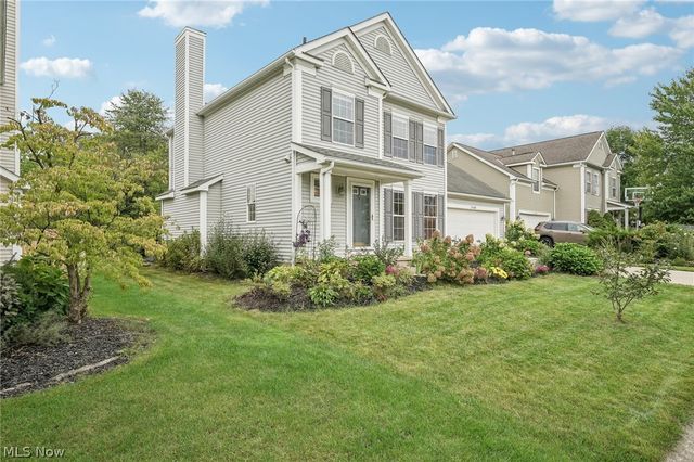 7680 Woodpath Drive, Hudson, OH 44236