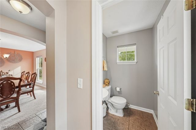 7680 Woodpath Drive, Hudson, OH 44236