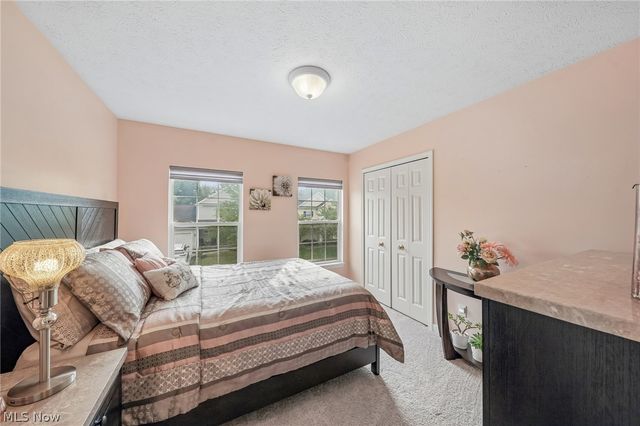 7680 Woodpath Drive, Hudson, OH 44236