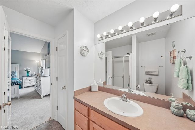 7680 Woodpath Drive, Hudson, OH 44236