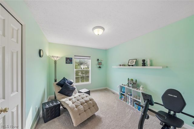 7680 Woodpath Drive, Hudson, OH 44236