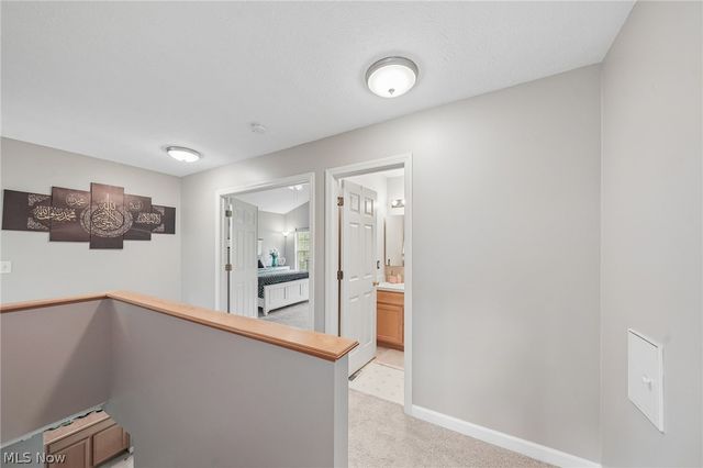 7680 Woodpath Drive, Hudson, OH 44236