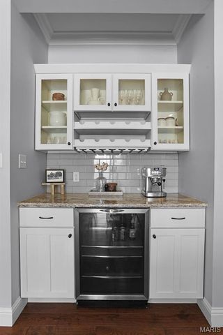 3813 N Arbor Lake Drive, Edwardsville, IL 62025