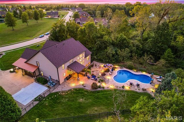 3813 N Arbor Lake Drive, Edwardsville, IL 62025