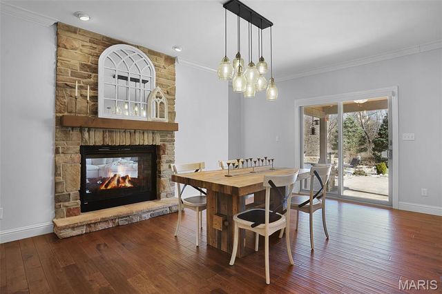 3813 N Arbor Lake Drive, Edwardsville, IL 62025