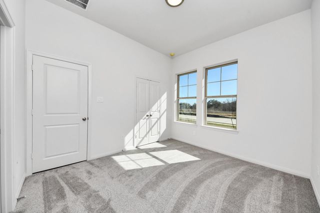 365 Legacy Point Drive B, Sealy, TX 77474