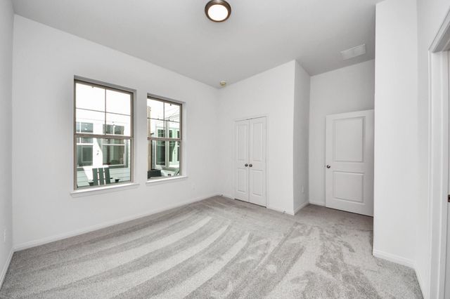 365 Legacy Point Drive B, Sealy, TX 77474