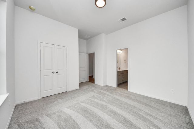 365 Legacy Point Drive B, Sealy, TX 77474