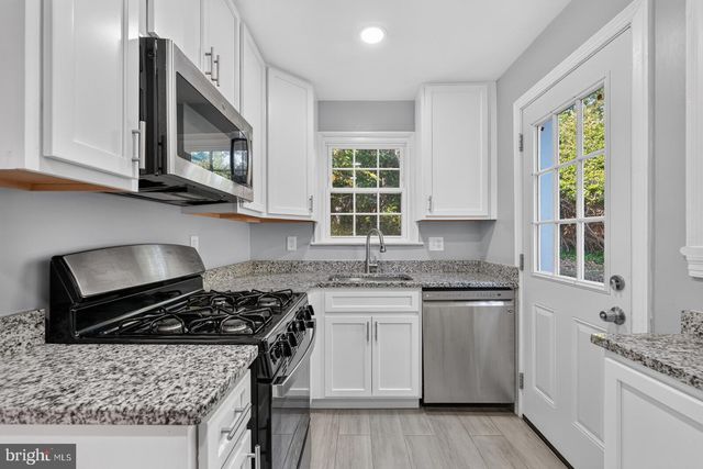 908 GLAIZEWOOD CT, Takoma Park, MD 20912