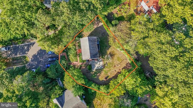 908 GLAIZEWOOD CT, Takoma Park, MD 20912
