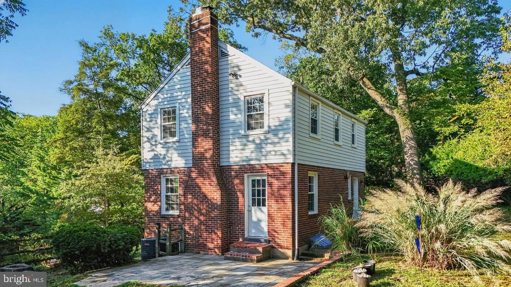 908 GLAIZEWOOD CT, Takoma Park, MD 20912