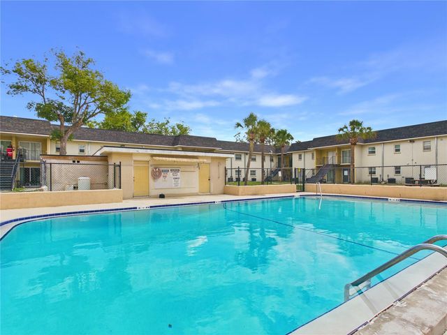 2800 E 113TH AVENUE 219, Tampa, FL 33612