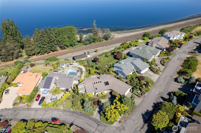 70 Hewitt Drive, Steilacoom, WA 98388