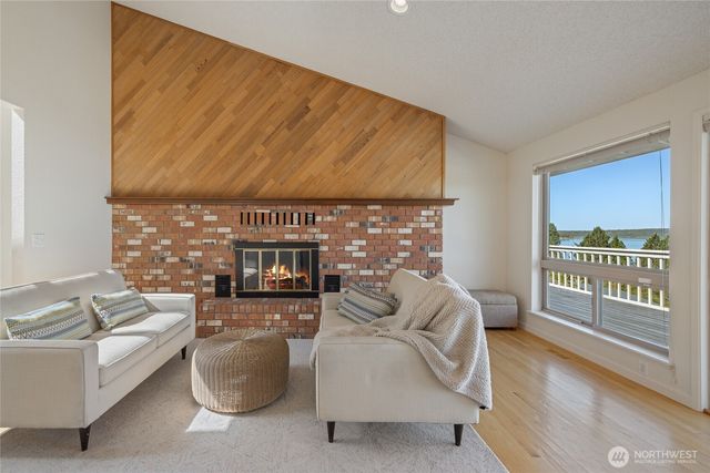 70 Hewitt Drive, Steilacoom, WA 98388