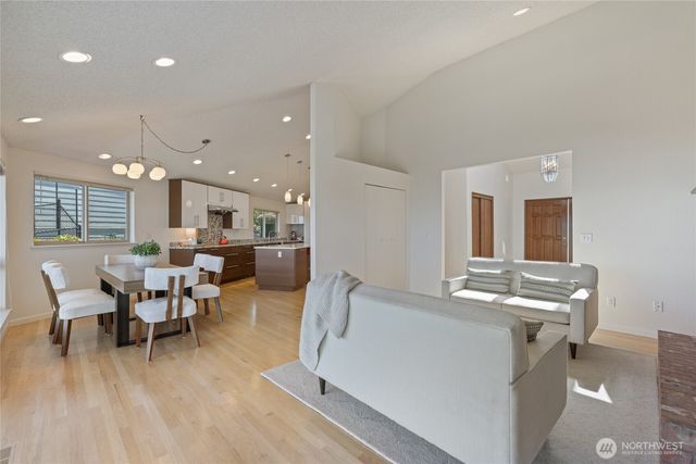 70 Hewitt Drive, Steilacoom, WA 98388