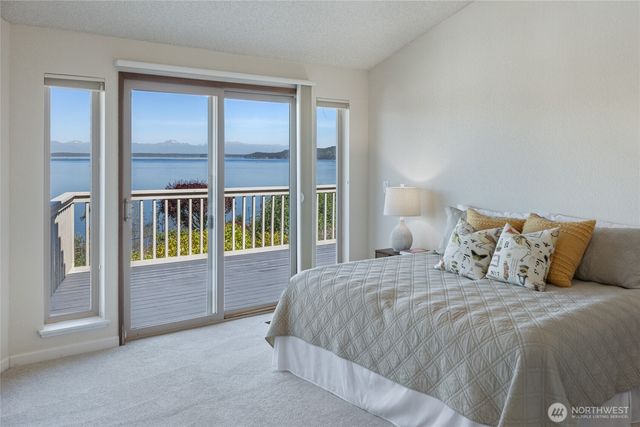 70 Hewitt Drive, Steilacoom, WA 98388