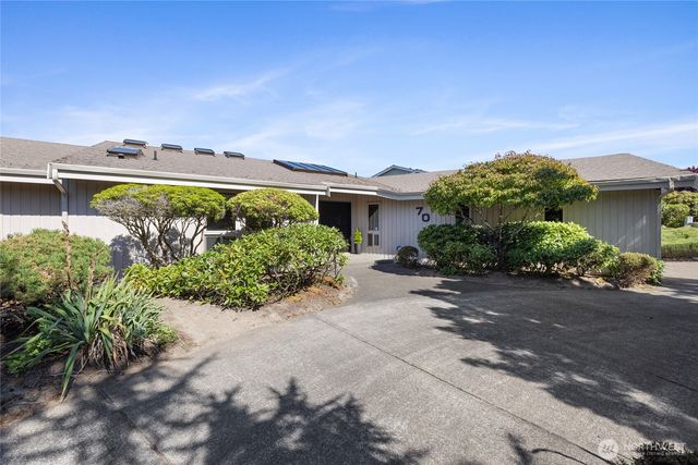 70 Hewitt Drive, Steilacoom, WA 98388