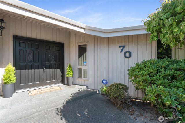 70 Hewitt Drive, Steilacoom, WA 98388