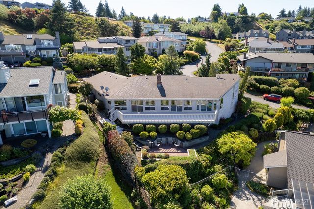 70 Hewitt Drive, Steilacoom, WA 98388