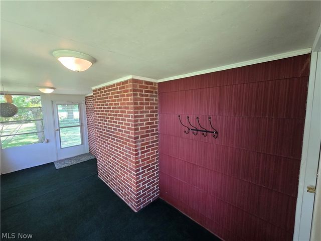 1638 S Cleveland Massillon Road, Copley, OH 44321
