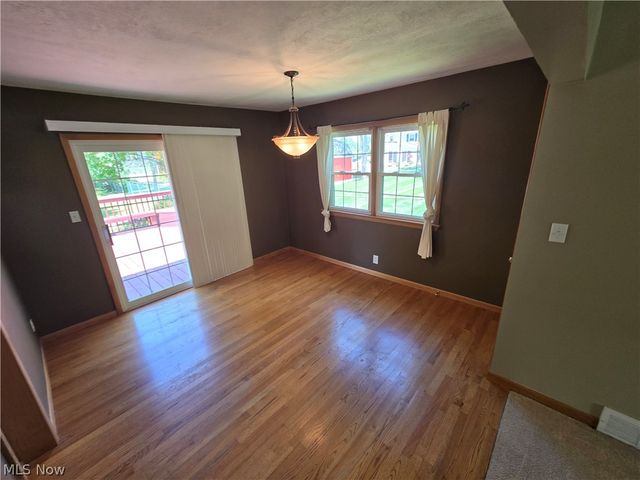 1638 S Cleveland Massillon Road, Copley, OH 44321
