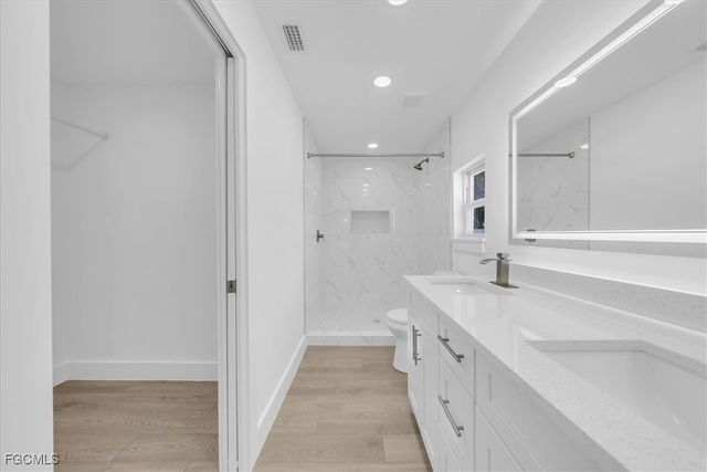 239 State ST, North Fort Myers, FL 33903