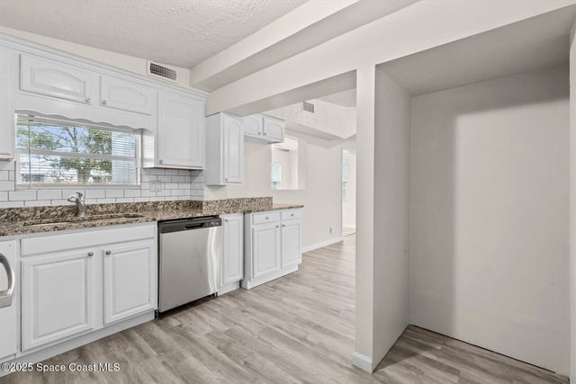 7506 Roberts Road, Fort Pierce, FL 34951